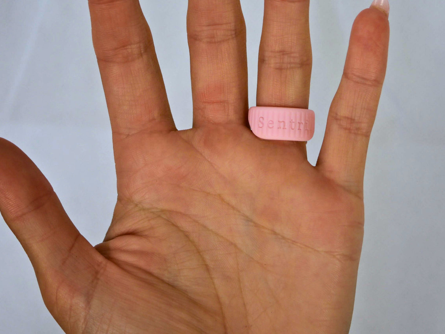 Ring protector: Baby pink