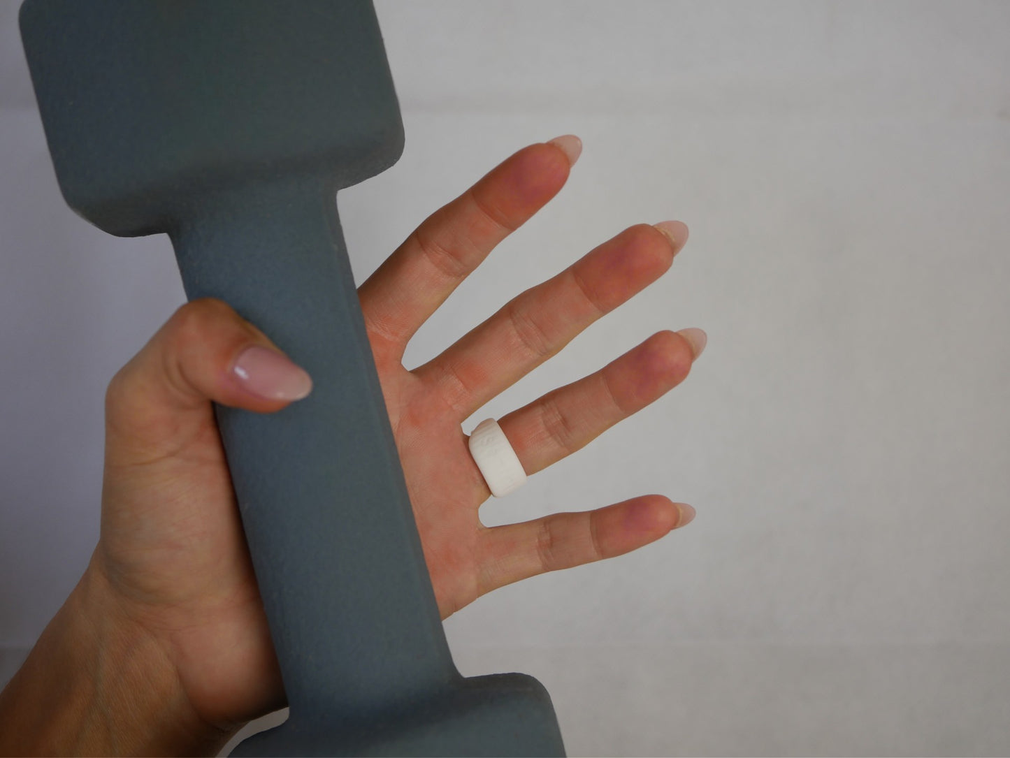 Ring protector: White